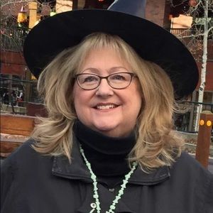 Meet your Posher, Nancy